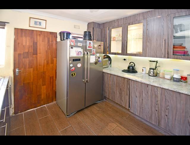 3 BEDROOM HOUSE FOR SALE IN BRAMLEY VIEW